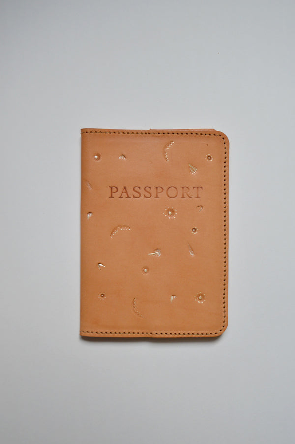 Harrison’s “Fossil” Passport Cover | Honey