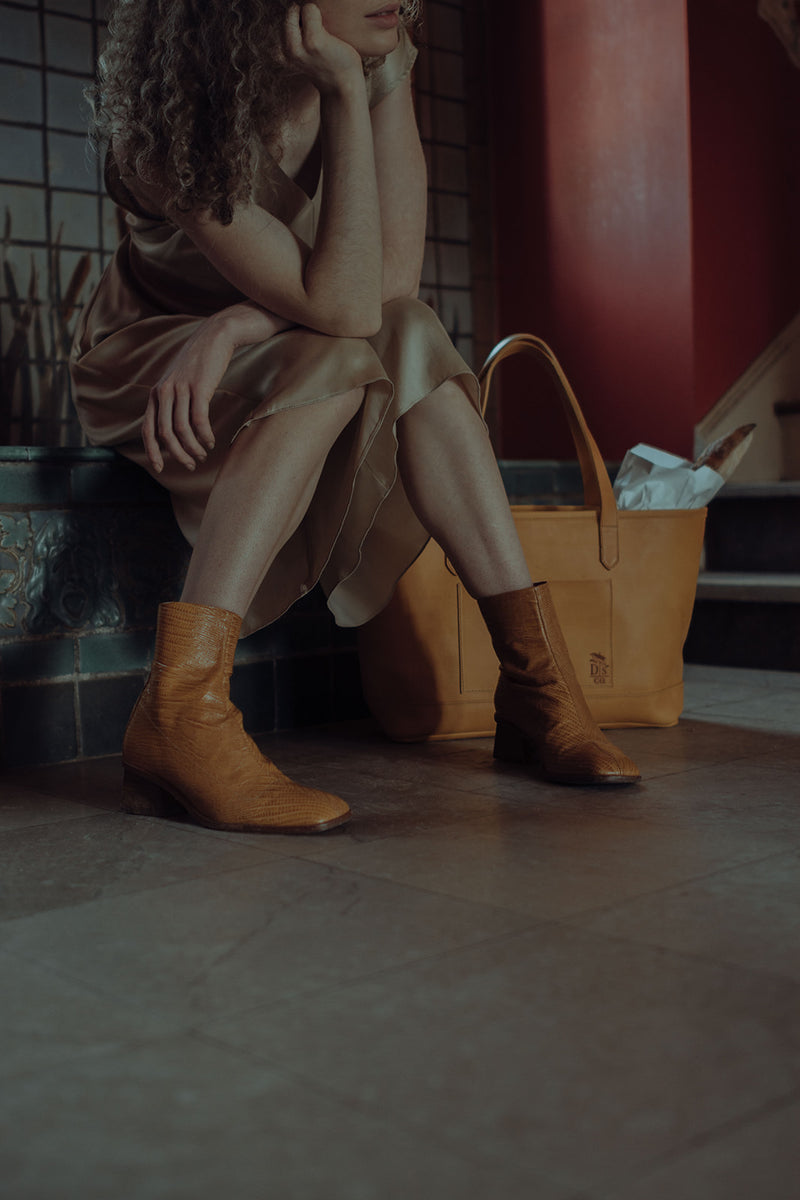Dreamers Leather Tote | Saffron